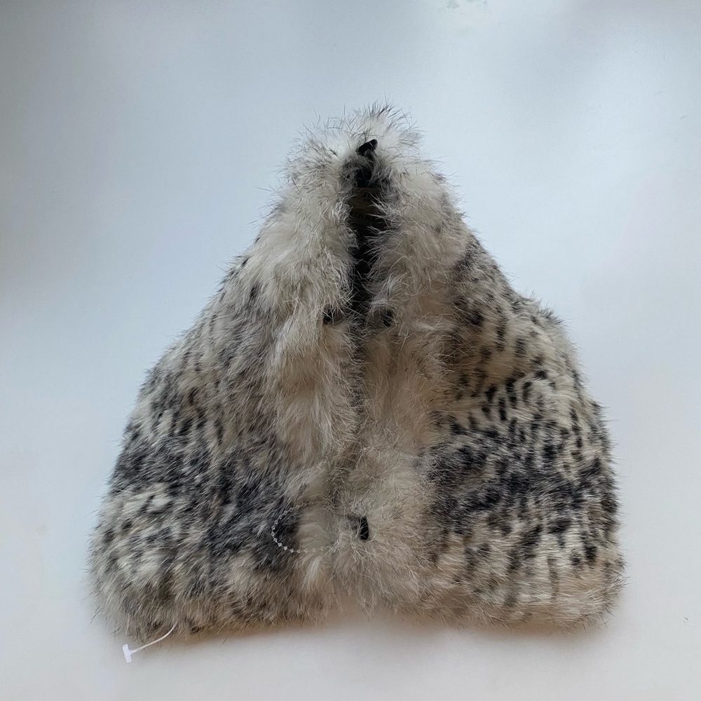 Burberry Rabbit Fur Collar - Picture 7 of 8